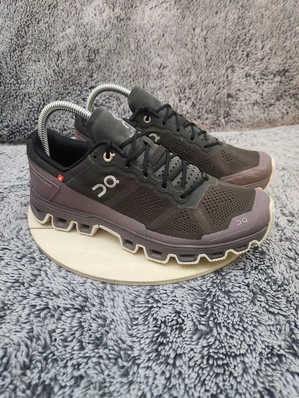 On Cloudventure Shadow Grape Athletic Hiking Shoes Women's Size 9